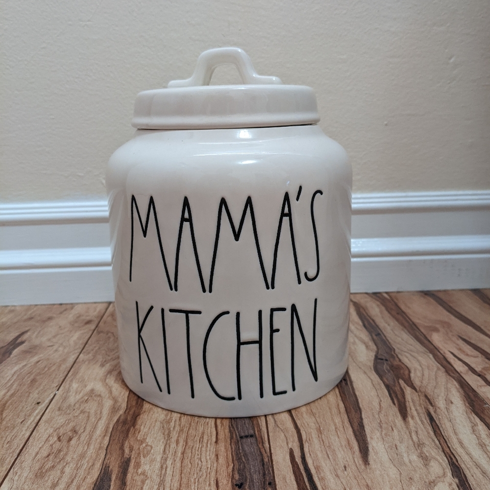 Rae Dunn "Mama's kitchen" cookie jar